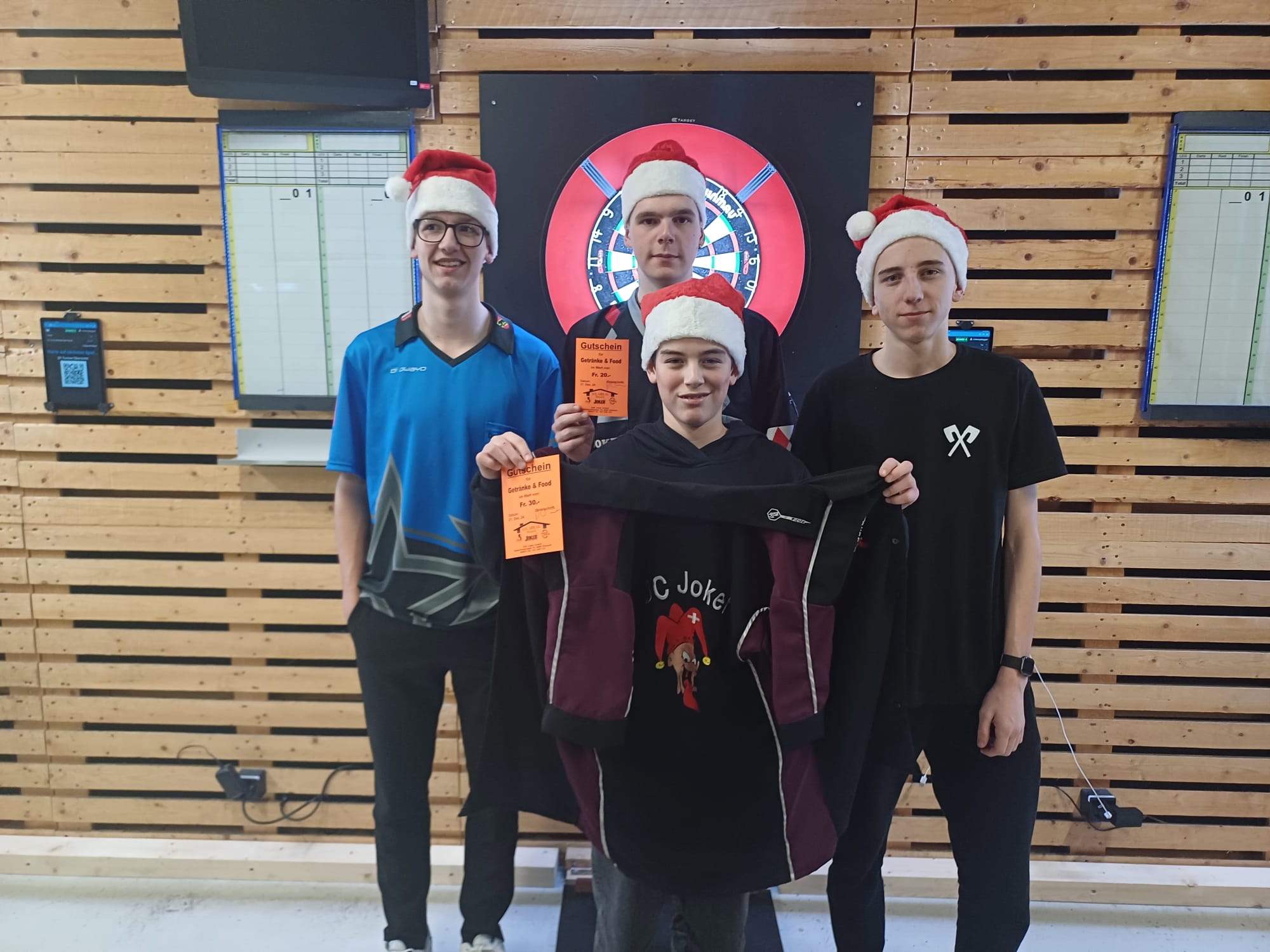 Christmas Open 2024 - Top 4 Jugend: Dominik Beck, Andrin Schelbert (Finalist), Leo Wenger (Sieger) und Tim Schmidt